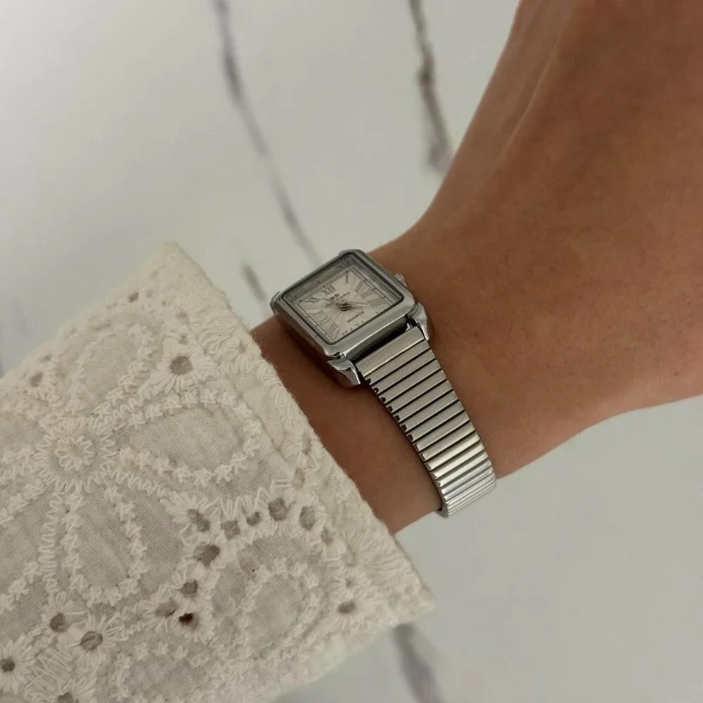 Sku:0340 Silver white dial Women Casual Quartz Watch Stainless‎ Steel +gift box